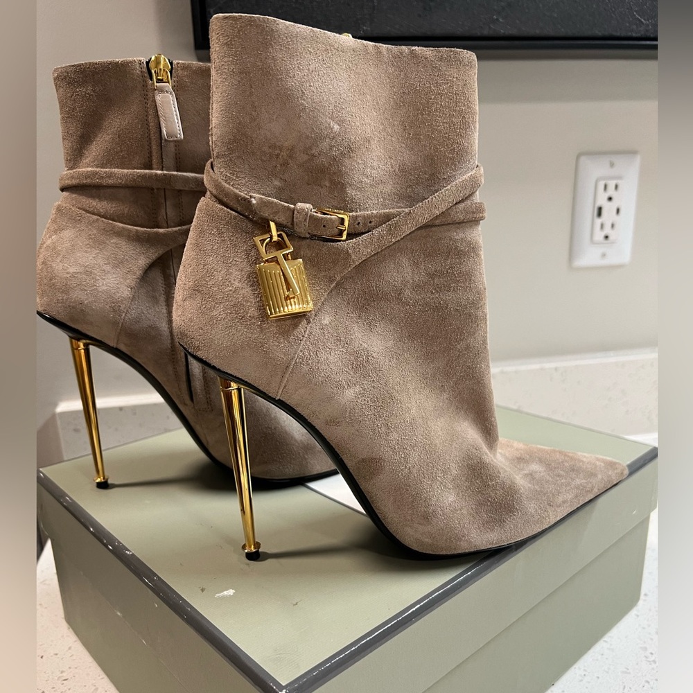 TomFord padlock boots